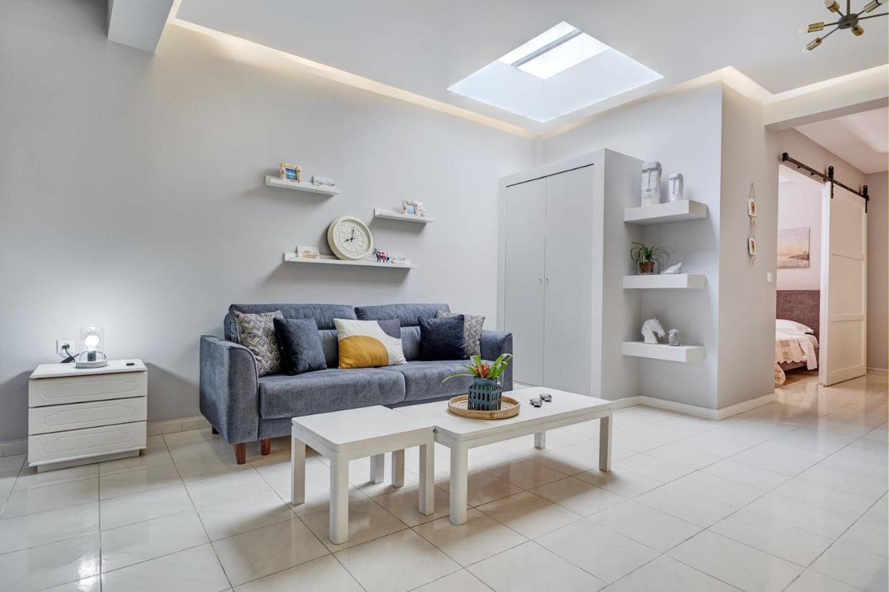 Old Town Luxury Velvet Apartment Rhodes City 외부 사진